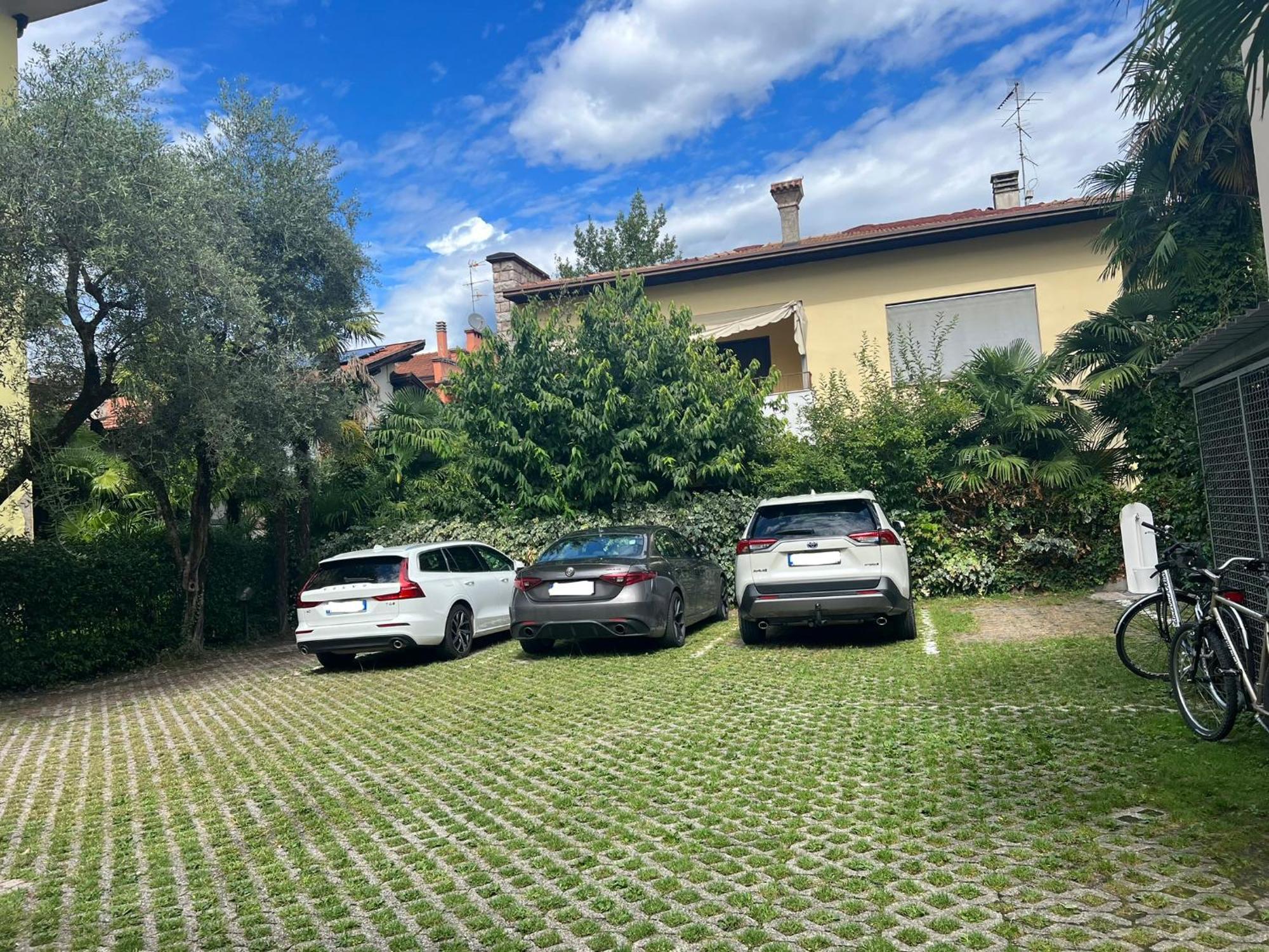Villa Phoenix - Lake Apartments Riva del Garda Luaran gambar