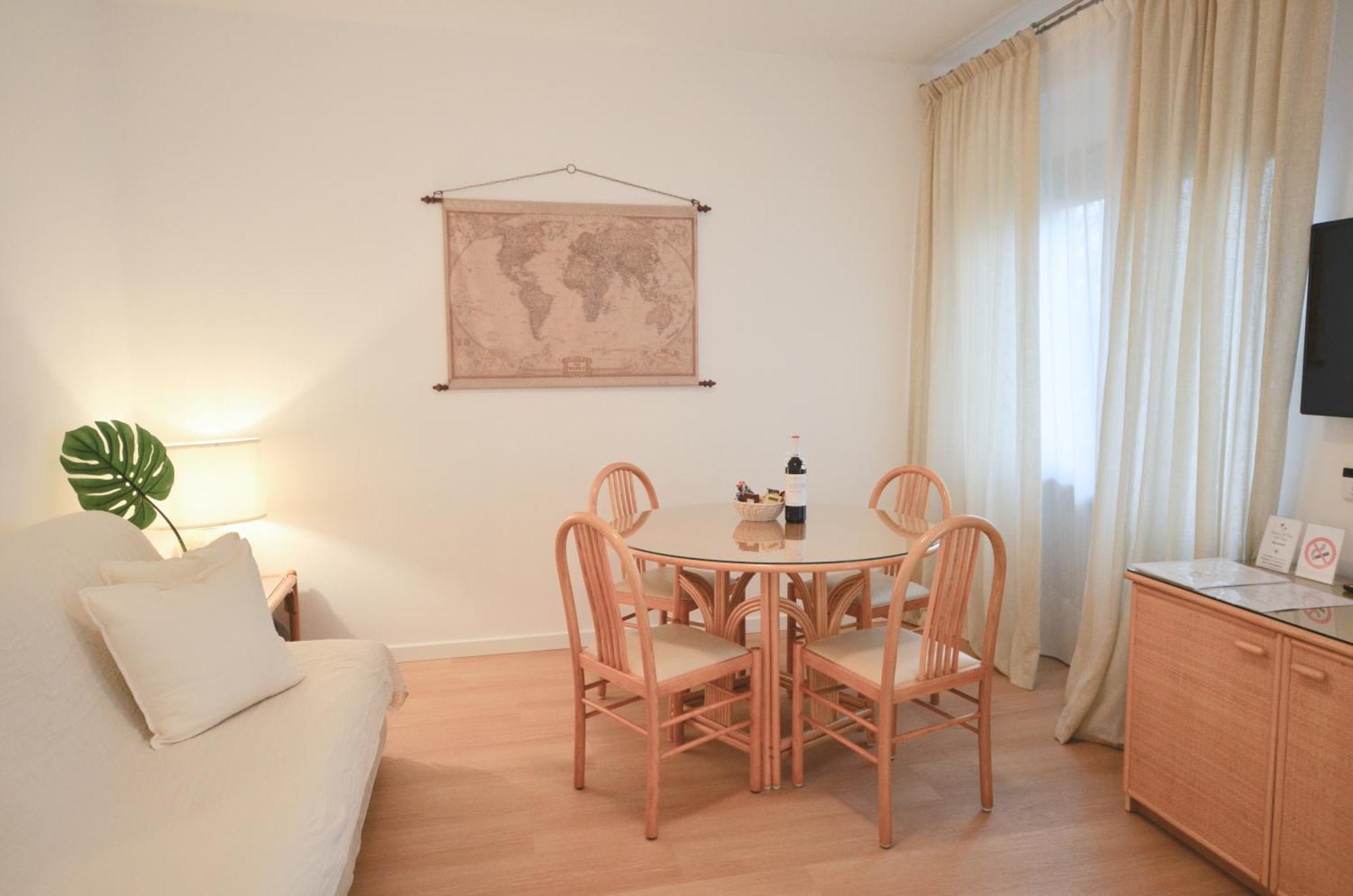 Villa Phoenix - Lake Apartments Riva del Garda Luaran gambar