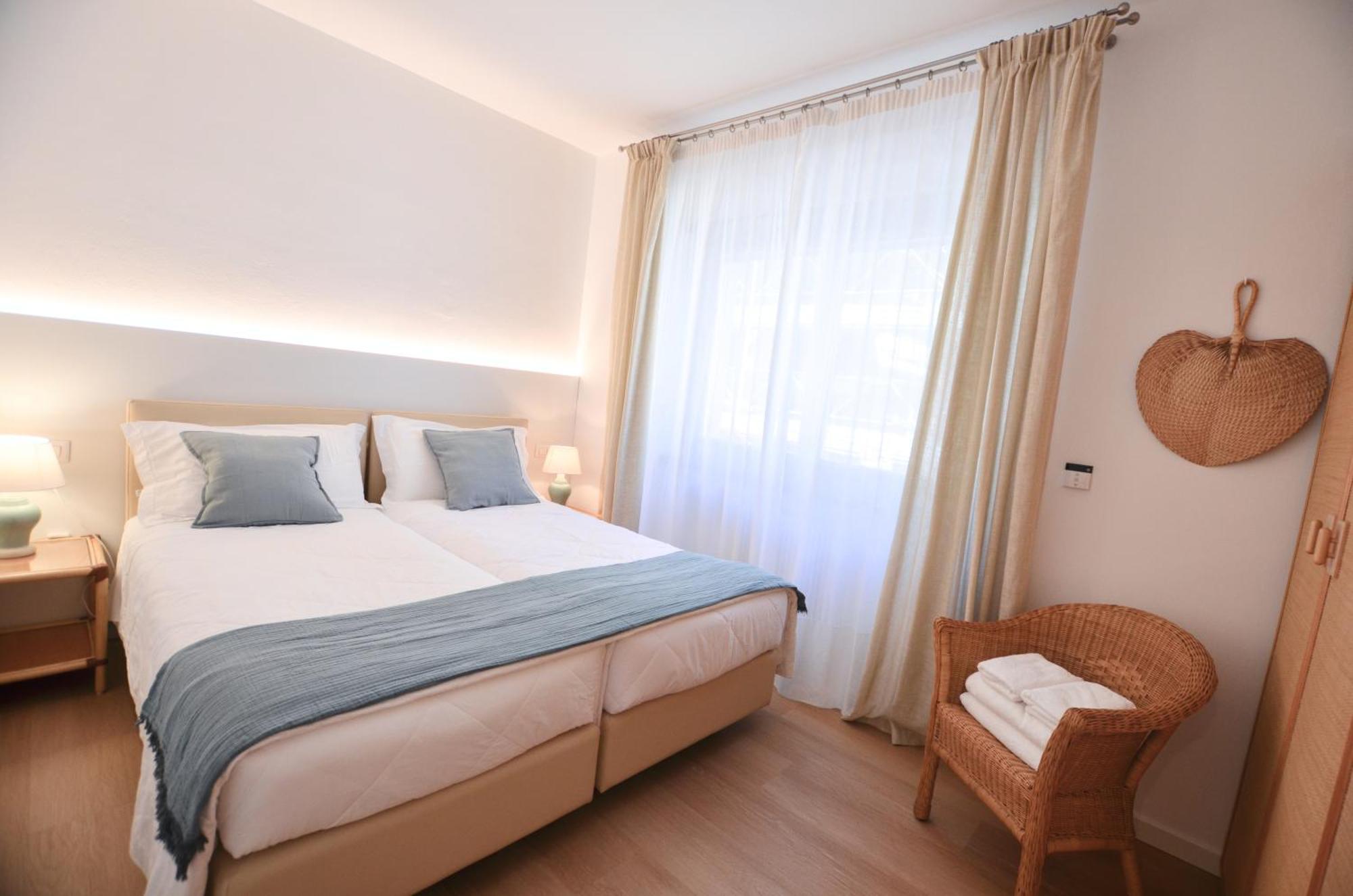 Villa Phoenix - Lake Apartments Riva del Garda Luaran gambar